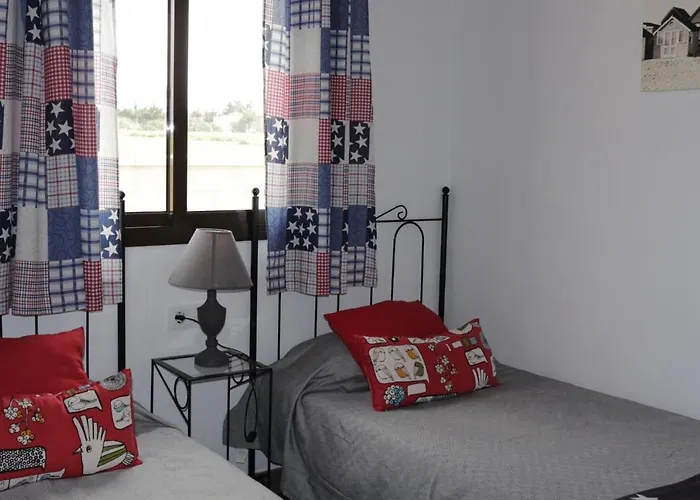 Mirlo קוניל דה לה פרונטרה